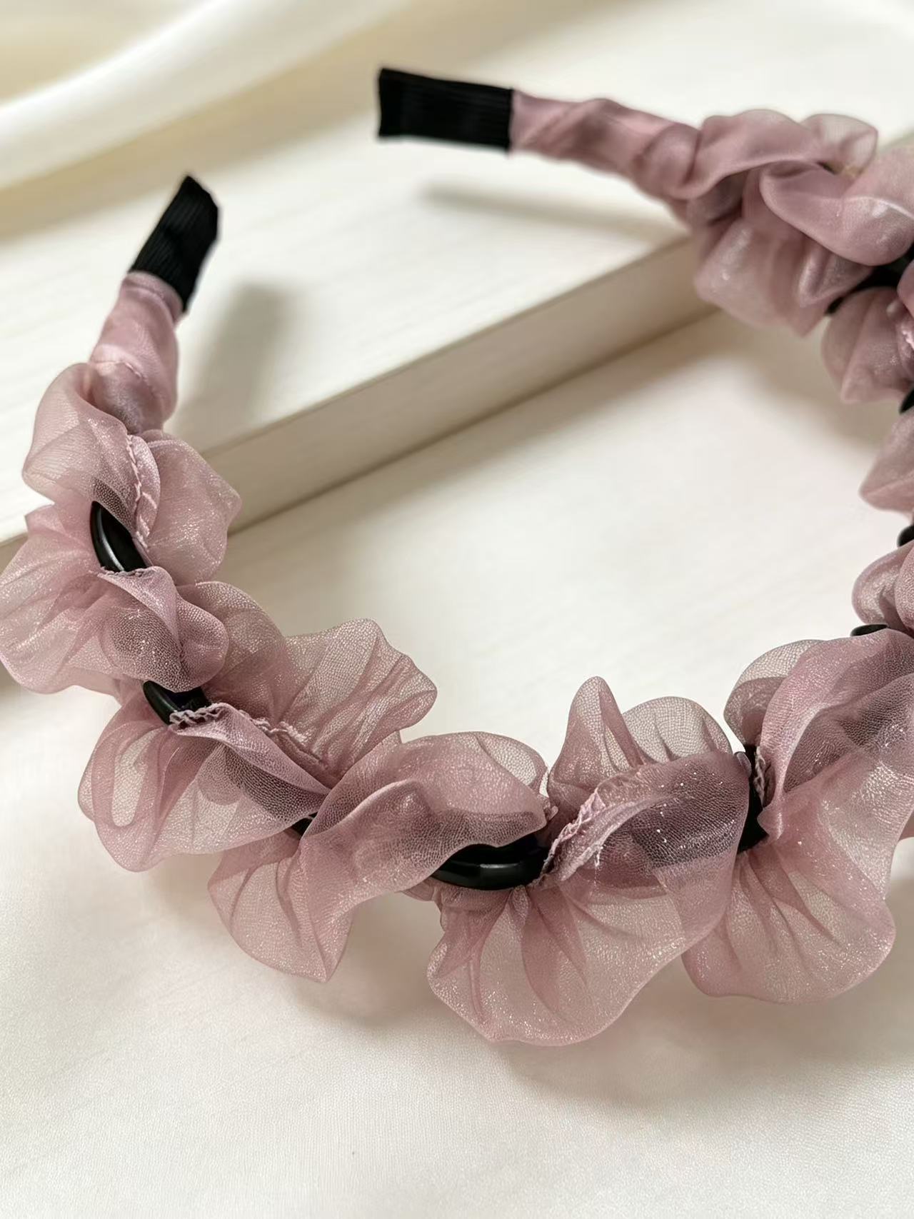 HB-TULLE